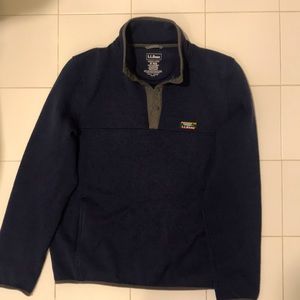 Sweater fleece pullover